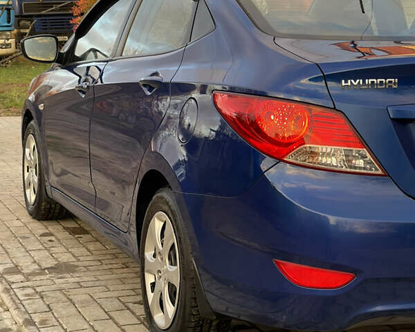 Синий Хендай Акцент, объемом двигателя 1.4 л и пробегом 116 тыс. км за 7777 $, фото 9 на Automoto.ua