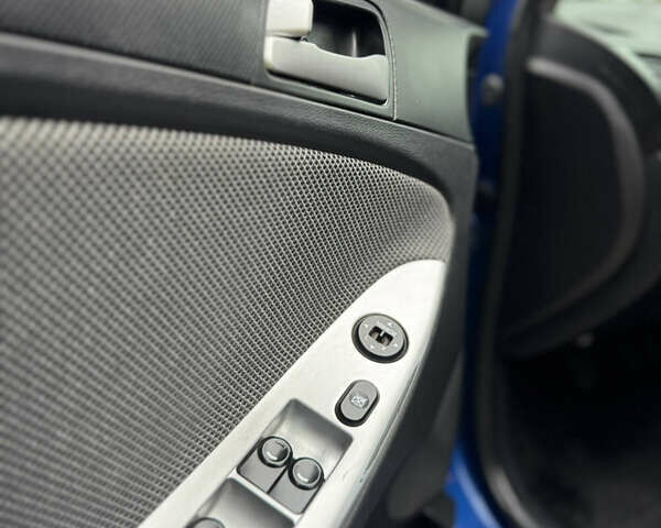 Синий Хендай Акцент, объемом двигателя 1.4 л и пробегом 189 тыс. км за 6750 $, фото 16 на Automoto.ua