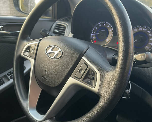 Синий Хендай Акцент, объемом двигателя 1.4 л и пробегом 116 тыс. км за 7777 $, фото 53 на Automoto.ua