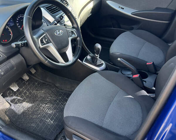 Хендай Акцент 2013 в Харькове на Automoto.ua Синий Хендай Акцент, объемом двигателя 1.4 л и пробегом 43 тыс. км за 8900 $, фото 7 на Automoto.ua