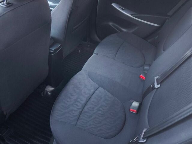 Синий Хендай Акцент, объемом двигателя 1.4 л и пробегом 160 тыс. км за 7500 $, фото 12 на Automoto.ua