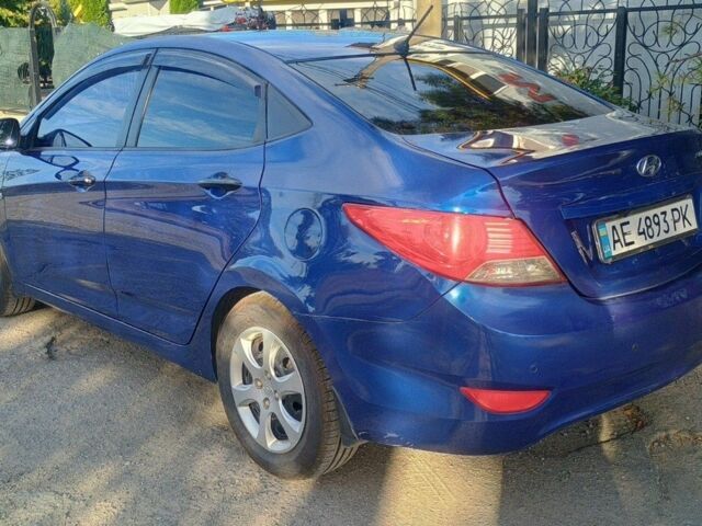 Хендай Акцент 2013 в Днепре (Днепропетровске) на Automoto.ua Синий Хендай Акцент, объемом двигателя 1.4 л и пробегом 147 тыс. км за 6000 $, фото 2 на Automoto.ua