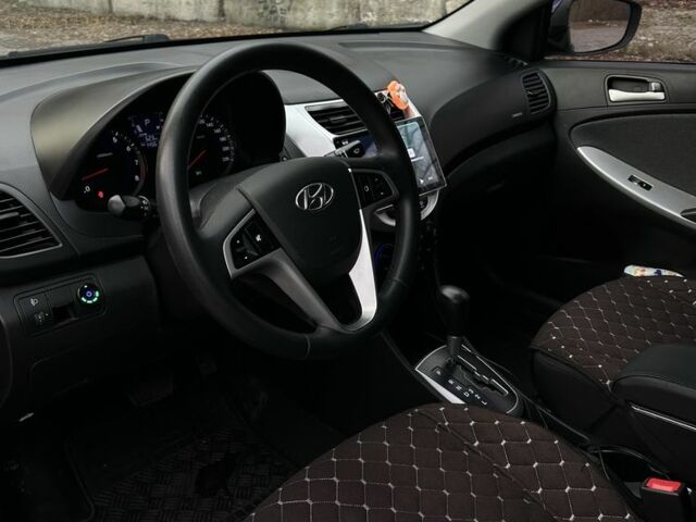 Синий Хендай Акцент, объемом двигателя 1.4 л и пробегом 165 тыс. км за 6300 $, фото 6 на Automoto.ua