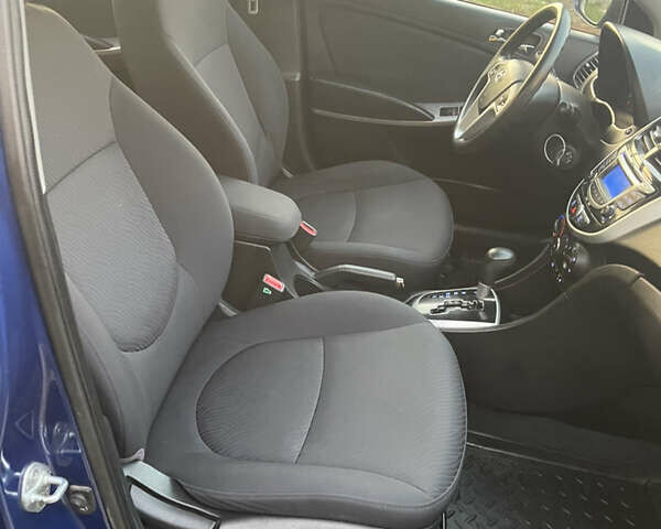 Синий Хендай Акцент, объемом двигателя 1.4 л и пробегом 116 тыс. км за 7777 $, фото 45 на Automoto.ua