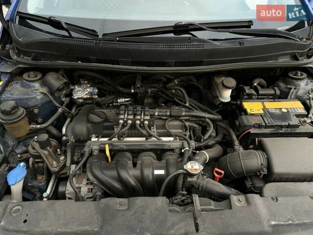 Синий Хендай Акцент, объемом двигателя 1.4 л и пробегом 146 тыс. км за 6600 $, фото 6 на Automoto.ua