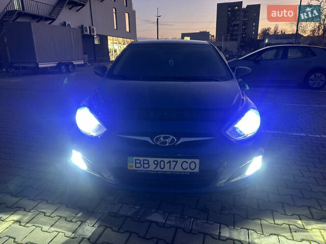 Синий Хендай Акцент, объемом двигателя 1.4 л и пробегом 74 тыс. км за 9200 $, фото 13 на Automoto.ua