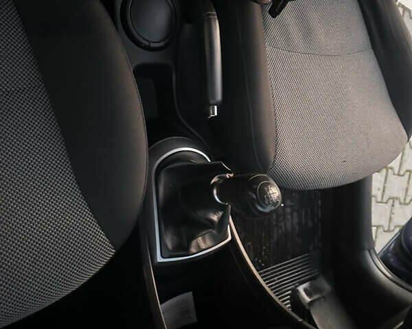 Синий Хендай Акцент, объемом двигателя 1.4 л и пробегом 74 тыс. км за 9200 $, фото 9 на Automoto.ua