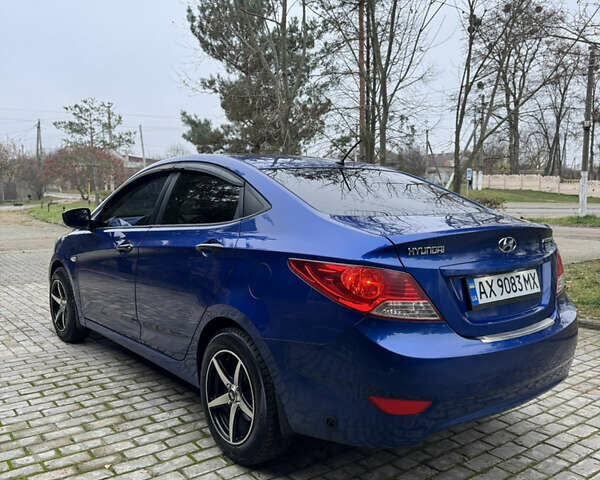 Синий Хендай Акцент, объемом двигателя 1.4 л и пробегом 189 тыс. км за 6750 $, фото 4 на Automoto.ua