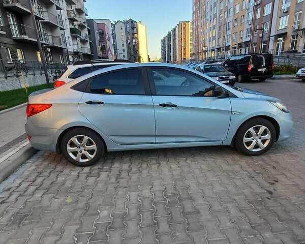 Синій Хендай Акцент, об'ємом двигуна 1.4 л та пробігом 173 тис. км за 7800 $, фото 3 на Automoto.ua