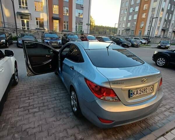 Синій Хендай Акцент, об'ємом двигуна 1.4 л та пробігом 173 тис. км за 7800 $, фото 2 на Automoto.ua
