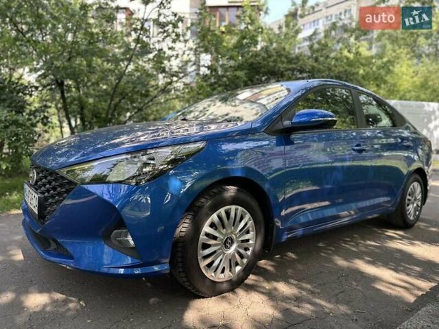 Синій Хендай Акцент, об'ємом двигуна 1.37 л та пробігом 72 тис. км за 11600 $, фото 2 на Automoto.ua