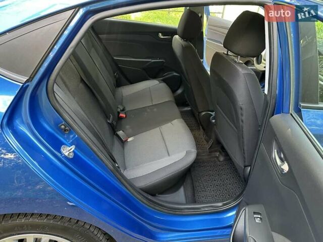Синій Хендай Акцент, об'ємом двигуна 1.37 л та пробігом 72 тис. км за 11600 $, фото 12 на Automoto.ua