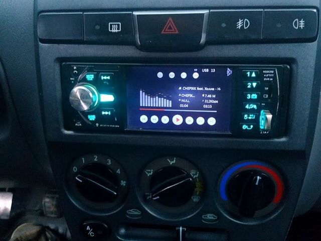 Синий Хендай Акцент, объемом двигателя 1.3 л и пробегом 210 тыс. км за 3000 $, фото 8 на Automoto.ua