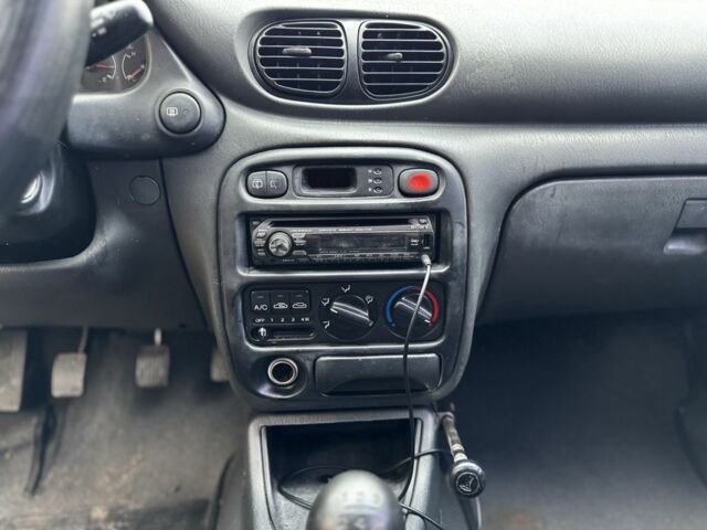 Зеленый Хендай Акцент, объемом двигателя 1.5 л и пробегом 220 тыс. км за 1600 $, фото 14 на Automoto.ua