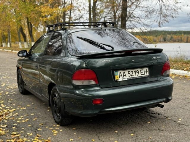 Зеленый Хендай Акцент, объемом двигателя 1.5 л и пробегом 220 тыс. км за 1600 $, фото 7 на Automoto.ua