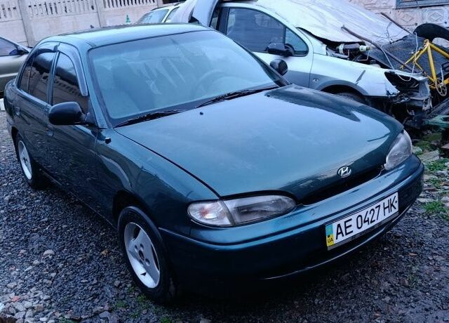 Зеленый Хендай Акцент, объемом двигателя 0 л и пробегом 250 тыс. км за 750 $, фото 3 на Automoto.ua