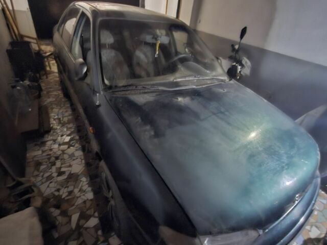 Зеленый Хендай Акцент, объемом двигателя 1.5 л и пробегом 280 тыс. км за 600 $, фото 3 на Automoto.ua