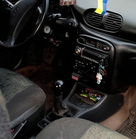 Зелений Хендай Акцент, об'ємом двигуна 1.5 л та пробігом 362 тис. км за 1207 $, фото 2 на Automoto.ua