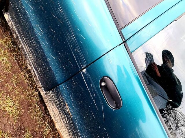 Зеленый Хендай Акцент, объемом двигателя 1.3 л и пробегом 135 тыс. км за 1000 $, фото 5 на Automoto.ua