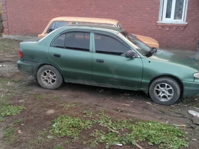 Зеленый Хендай Акцент, объемом двигателя 1.6 л и пробегом 13 тыс. км за 1500 $, фото 4 на Automoto.ua