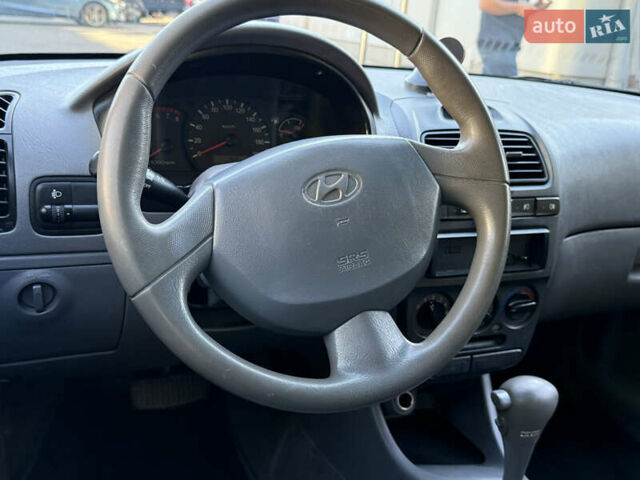 Зелений Хендай Акцент, об'ємом двигуна 1.5 л та пробігом 186 тис. км за 2999 $, фото 15 на Automoto.ua