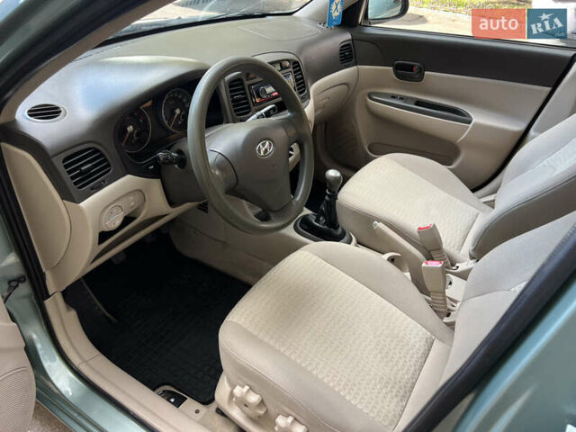 Зеленый Хендай Акцент, объемом двигателя 1.4 л и пробегом 201 тыс. км за 5300 $, фото 23 на Automoto.ua