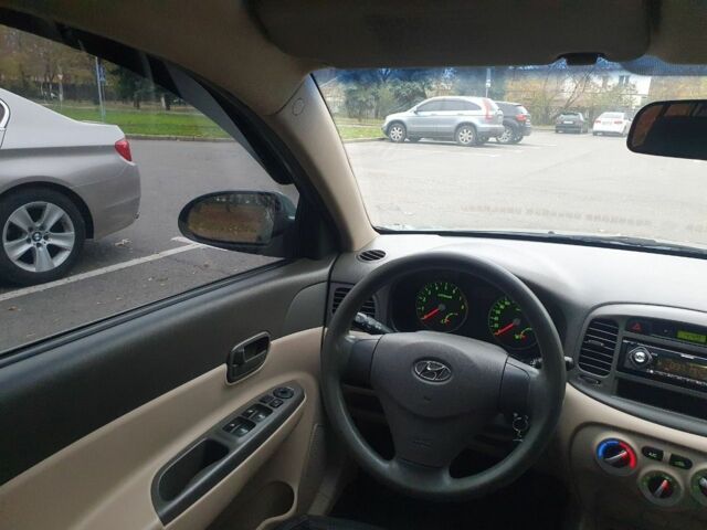 Зеленый Хендай Акцент, объемом двигателя 1.4 л и пробегом 288 тыс. км за 4500 $, фото 5 на Automoto.ua