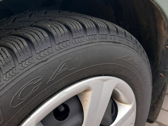 Зелений Хендай Акцент, об'ємом двигуна 1.4 л та пробігом 160 тис. км за 5100 $, фото 5 на Automoto.ua