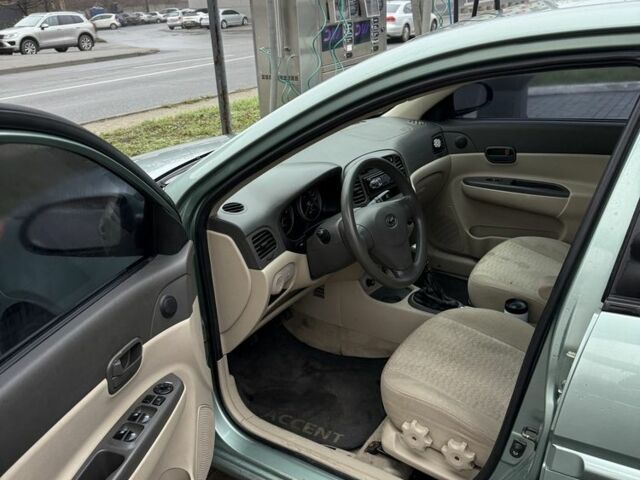 Зелений Хендай Акцент, об'ємом двигуна 1.4 л та пробігом 249 тис. км за 3200 $, фото 7 на Automoto.ua