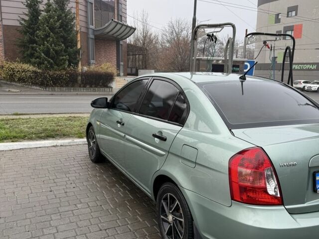 Зелений Хендай Акцент, об'ємом двигуна 1.4 л та пробігом 249 тис. км за 3200 $, фото 4 на Automoto.ua