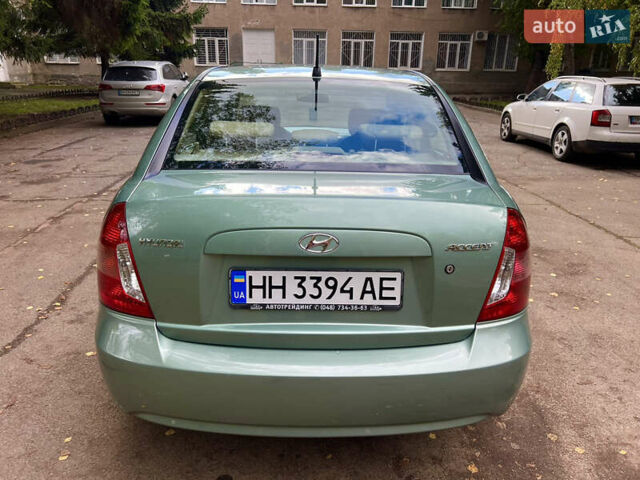 Зеленый Хендай Акцент, объемом двигателя 1.4 л и пробегом 201 тыс. км за 5300 $, фото 6 на Automoto.ua