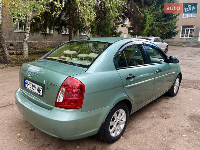 Зеленый Хендай Акцент, объемом двигателя 1.4 л и пробегом 201 тыс. км за 5300 $, фото 3 на Automoto.ua
