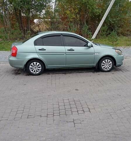 Зеленый Хендай Акцент, объемом двигателя 1.4 л и пробегом 215 тыс. км за 4199 $, фото 5 на Automoto.ua