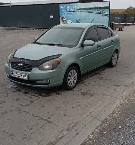 Зеленый Хендай Акцент, объемом двигателя 1.4 л и пробегом 215 тыс. км за 4199 $, фото 2 на Automoto.ua