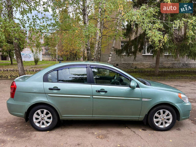 Зеленый Хендай Акцент, объемом двигателя 1.4 л и пробегом 201 тыс. км за 5300 $, фото 2 на Automoto.ua