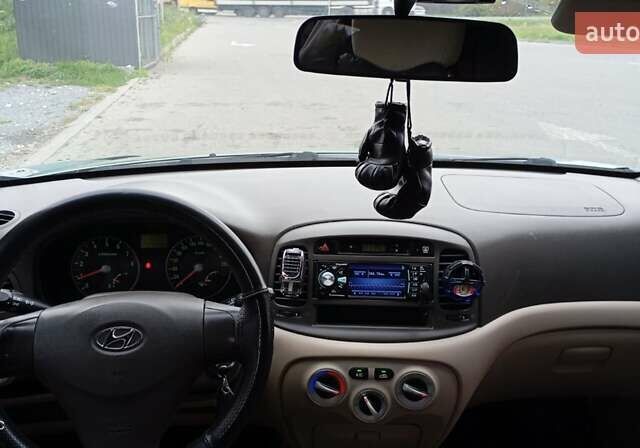 Зеленый Хендай Акцент, объемом двигателя 1.4 л и пробегом 215 тыс. км за 4199 $, фото 16 на Automoto.ua