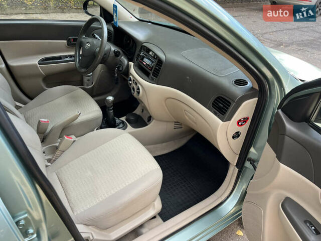 Зеленый Хендай Акцент, объемом двигателя 1.4 л и пробегом 201 тыс. км за 5300 $, фото 31 на Automoto.ua