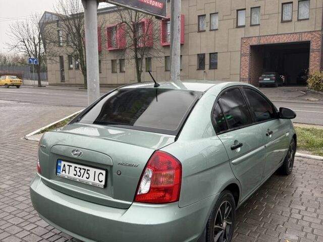 Зелений Хендай Акцент, об'ємом двигуна 1.4 л та пробігом 249 тис. км за 3200 $, фото 3 на Automoto.ua