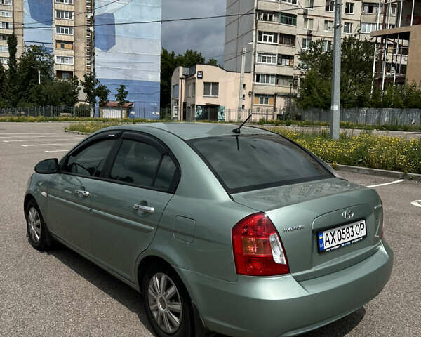 Зеленый Хендай Акцент, объемом двигателя 1.4 л и пробегом 181 тыс. км за 5800 $, фото 2 на Automoto.ua