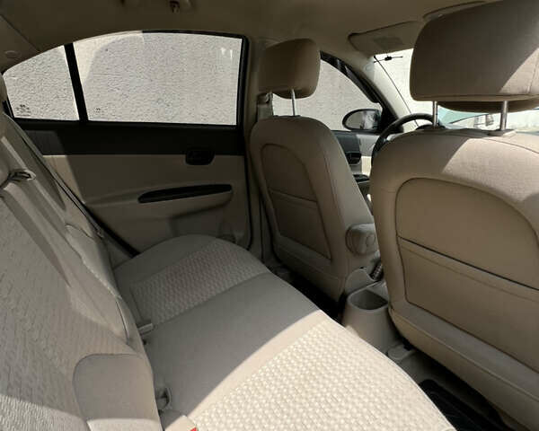 Зеленый Хендай Акцент, объемом двигателя 1.4 л и пробегом 181 тыс. км за 5800 $, фото 8 на Automoto.ua