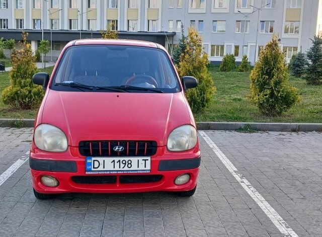 Хендай Атос 2000 у Мостисках на Automoto.ua Червоний Хендай Атос, об'ємом двигуна 1 л та пробігом 202 тис. км за 1700 $, фото 1 на Automoto.ua