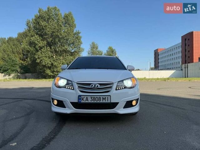 Белый Хендай Аванте, объемом двигателя 1.6 л и пробегом 228 тыс. км за 7000 $, фото 26 на Automoto.ua