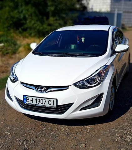 Хендай Аванте 2014 в Одессе на Automoto.ua Белый Хендай Аванте, объемом двигателя 1.6 л и пробегом 200 тыс. км за 8300 $, фото 7 на Automoto.ua