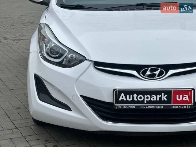 Хендай Аванте 2014 в Одессе на Automoto.ua Белый Хендай Аванте, объемом двигателя 1.6 л и пробегом 201 тыс. км за 8840 $, фото 1 на Automoto.ua