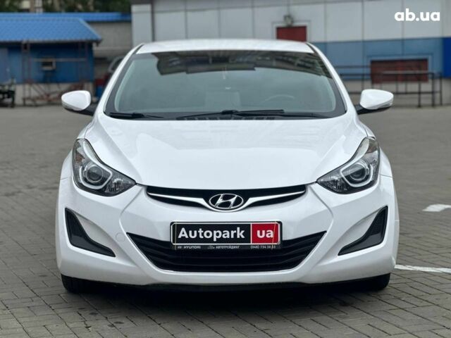 Хендай Аванте 2014 в Одессе на Automoto.ua Белый Хендай Аванте, объемом двигателя 1.6 л и пробегом 201 тыс. км за 8840 $, фото 1 на Automoto.ua