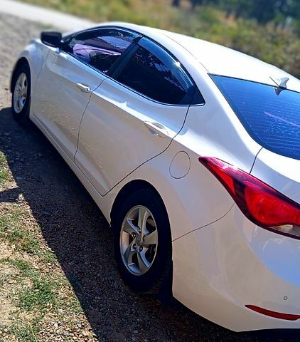 Хендай Аванте 2014 в Одессе на Automoto.ua Белый Хендай Аванте, объемом двигателя 1.6 л и пробегом 200 тыс. км за 8300 $, фото 2 на Automoto.ua