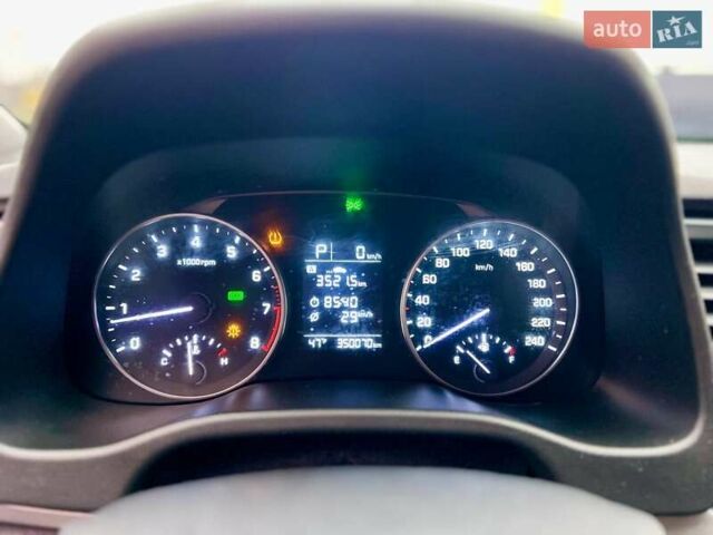 Білий Хендай Аванте, об'ємом двигуна 1.6 л та пробігом 350 тис. км за 9300 $, фото 22 на Automoto.ua