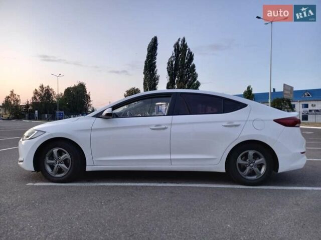 Белый Хендай Аванте, объемом двигателя 1.59 л и пробегом 260 тыс. км за 10500 $, фото 6 на Automoto.ua