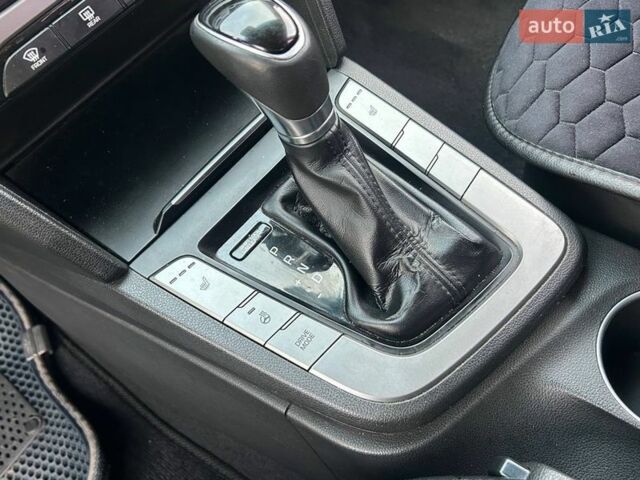 Белый Хендай Аванте, объемом двигателя 1.6 л и пробегом 251 тыс. км за 9700 $, фото 13 на Automoto.ua