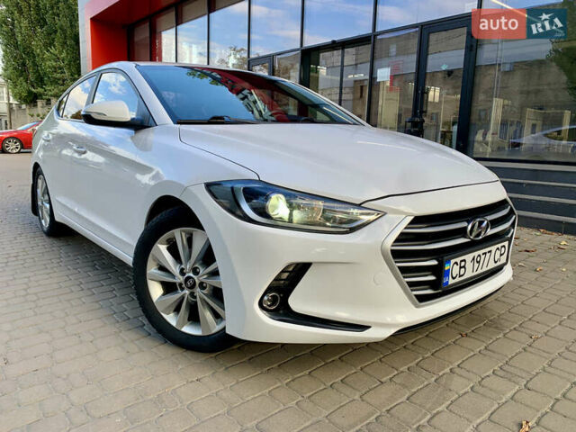 Белый Хендай Аванте, объемом двигателя 1.6 л и пробегом 192 тыс. км за 11600 $, фото 28 на Automoto.ua